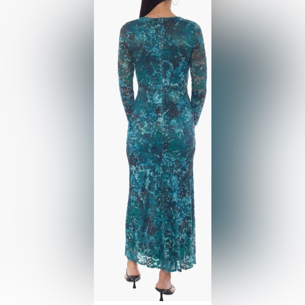 Marina Elegant Lace Dress - Picture 2 of 3